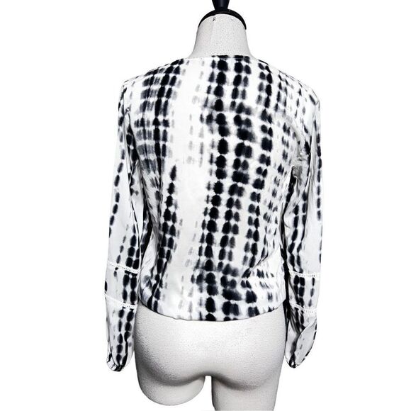 INC International Concepts Long Sleeve Tie Dye Pheasant Blouse Size  XS - Picture 2 of 5